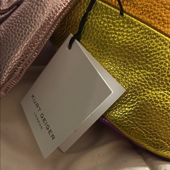 KURT GEIGER LONDON
Kensington Metallic Leather Belt Bag - Picture 9 of 12